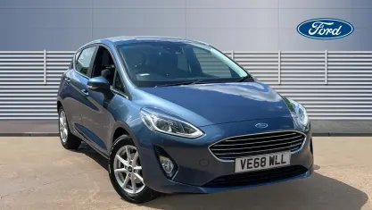 Używany Ford Fiesta Zetec 101 KM (74 kW) 2018 Niebieski Hatchback