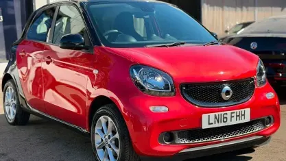 Used Smart ForFour Passion 71 HP (52 kW) 2016 Red Hatchback