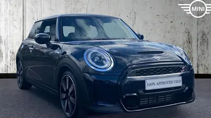 Used Mini Cooper S Exclusive 178 HP (130 kW) 2022 Enigmatic black Hatchback