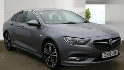Used Vauxhall Insignia SRi 170 HP (125 kW) 2018 Grey Hatchback