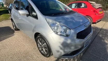 Used Kia Venga 125 HP (91 kW) 2016 Silver Hatchback