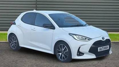 Used Toyota Yaris Hybrid 116 HP (85 kW) 2021 Hatchback