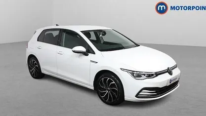 Used VW Golf VIII Edition 131 HP (96 kW) 2023 White Hatchback