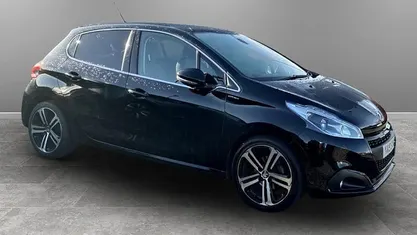 Used Peugeot 208 GT-line 109 HP (80 kW) 2019 Hatchback