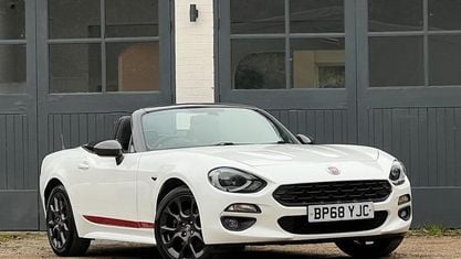 Begagnad Fiat 124 Spider S 140 HK (102 kW) 2018 Cab