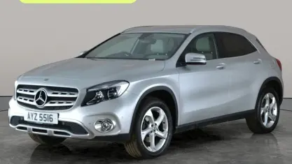 Usado Mercedes GLA200 Executive 136 HP (100 kW) 2018 Prateado SUV