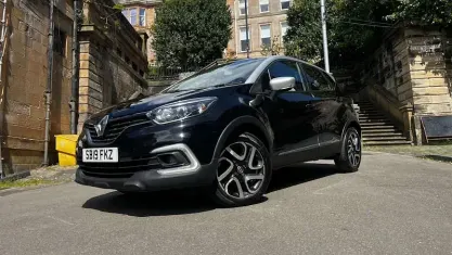 Used Renault Captur Iconic 90 HP (66 kW) 2019 Black and silver SUV