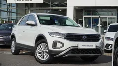 Used 2024 VW T-Roc Life SUV | £19,490 (Fair price)