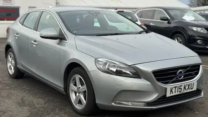 Used Volvo V40 SE 150 HP (110 kW) 2015 Silver Hatchback