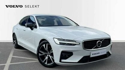 Begagnad Volvo S60 R-Design 250 HK (183 kW) 2019 Vit Sedan