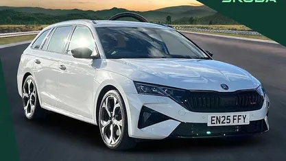 White New 2025 Skoda Octavia vRS Estate | £31,890 (Fair price)