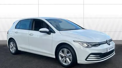 Used VW Golf VIII Life 110 HP (80 kW) 2023 White Hatchback