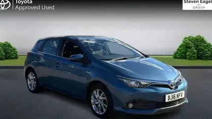 Used Toyota Auris Hybrid Business Edition 136 HP (100 kW) 2016 Blue Hatchback