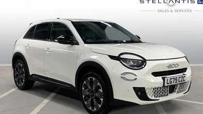 Used 2025 Fiat 600 La Prima SUV | £20,790 (Fair price)