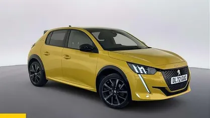 Used Peugeot 208 GT 102 HP (75 kW) 2023 Yellow Hatchback