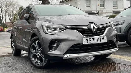 Used 2022 Renault Captur Version S SUV | £15,200 (Fair price)