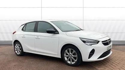 Used Vauxhall Corsa 101 HP (74 kW) 2021 White Hatchback
