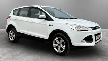 Used Ford Kuga Zetec 150 HP (110 kW) 2015 White SUV