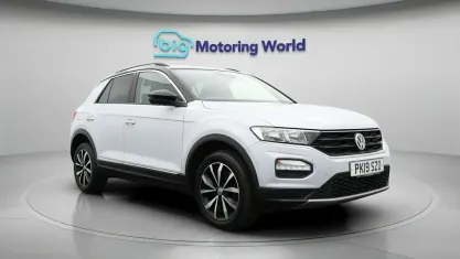 Gebraucht VW T-Roc Design 116 PS (85 kW) 2019 Silber SUV