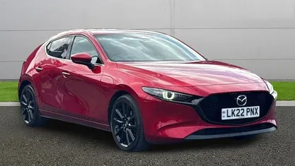 Usado Mazda 3 Inclusive 186 HP (136 kW) 2022 Vermelho Citadino