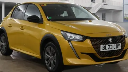 Used Peugeot e-208 Allure+ 100 kW (136 HP) 2023 Hatchback