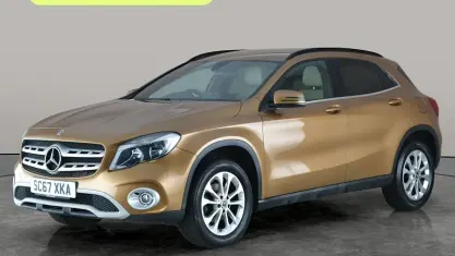 Used Mercedes GLA200 SE 136 HP (100 kW) 2017 Red SUV