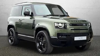 Used 2024 Land Rover Defender HSE Dynamic Estate | £77,490 (Fair price)
