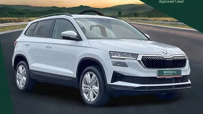 Used 2025 Skoda Karoq SE SUV | £26,816 (Fair price)