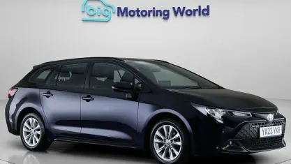 Used Toyota Corolla 140 HP (102 kW) 2023 Blue Estate