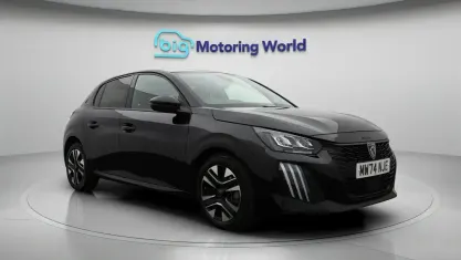 Used Peugeot 208 Allure 101 HP (74 kW) 2024 Black Hatchback