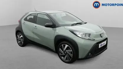Used Toyota Aygo X 72 HP (52 kW) 2024 Green SUV