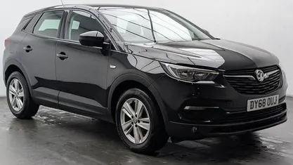 Used Vauxhall Grandland X S 120 HP (88 kW) 2018 SUV
