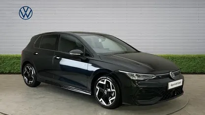 Used VW Golf VIII R-line 150 HP (110 kW) 2025 Hatchback