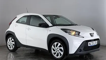 Used Toyota Aygo X PURE 72 HP (52 kW) 2025 SUV