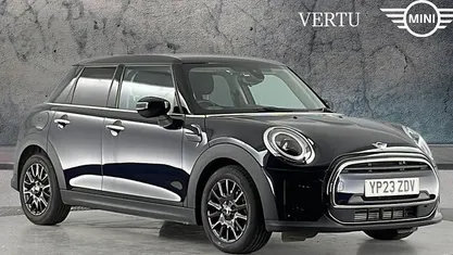 Black Used 2022 Mini Cooper Classic Hatchback | £20,198 (Fair price)