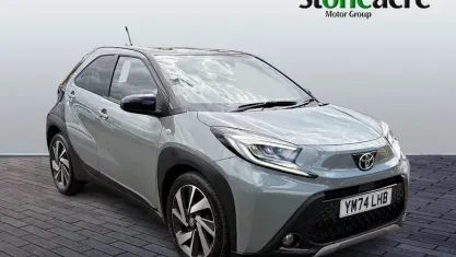 Used Toyota Aygo X 72 HP (52 kW) 2025 Green SUV