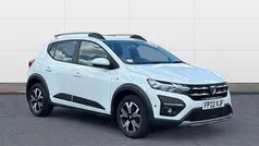 White Used 2022 Dacia Sandero Prestige Hatchback | £10,945 (Fair price)