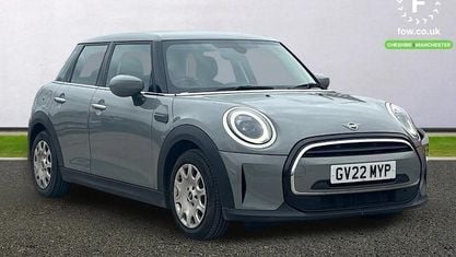 Begagnad Mini ONE Classic 102 HK (75 kW) 2022 Grå Halvkombi