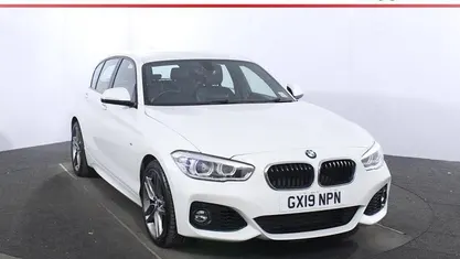 Usado BMW 118 M Sport 136 HP (100 kW) 2019 Branco Citadino