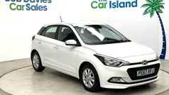White Used 2017 Hyundai i20 SE Hatchback | £9,950 (Fair price)