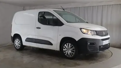 Used Peugeot Partner 131 HP (96 kW) 2020 White MPV