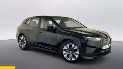 Begagnad BMW iX Sport Line 239 kW (326 HK) 2023 Svart SUV