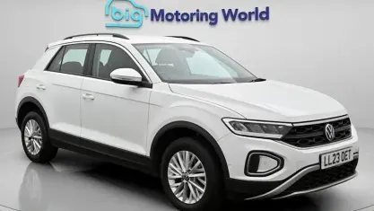 Used VW T-Roc Life 150 HP (110 kW) 2023 White SUV