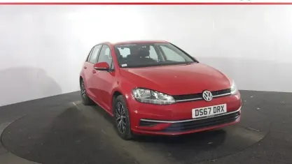 Used VW Golf VII SE 125 HP (91 kW) 2017 Red Hatchback
