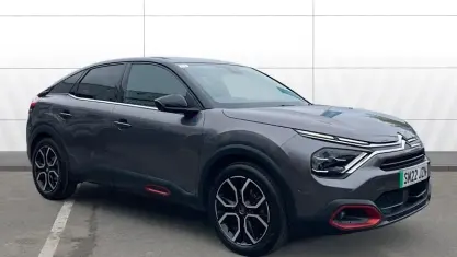 Begagnad Citroën e-C4 Shine 100 kW (136 HK) 2021 Halvkombi