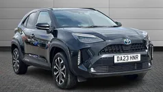 Black Used 2023 Toyota Yaris Cross Design SUV | £23,195 (Fair price)