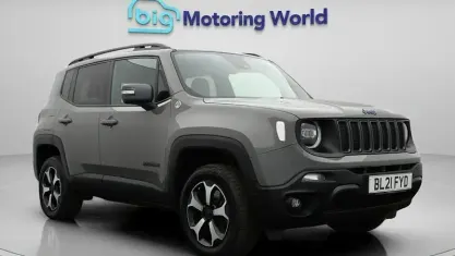Begagnad Jeep Renegade Trailhawk 241 HK (177 kW) 2023 SUV