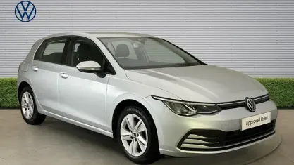 Used VW Golf VIII Life 150 HP (110 kW) 2024 Hatchback