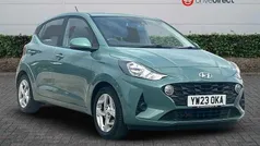 Pearl mangrove green Used 2023 Hyundai i10 SE Hatchback | £12,789 (Fair price)