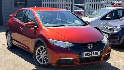 Begagnad Honda Civic S 99 HK (72 kW) 2014 Halvkombi